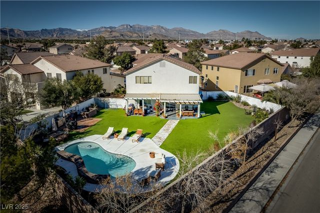 4768 Skyhawk Canyon Street, Las Vegas, NV 89147