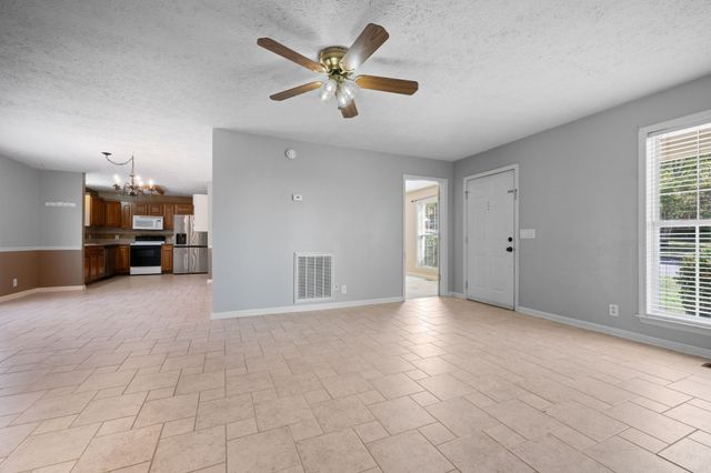 209 Eisenhower Dr, Ashland City, TN 37015