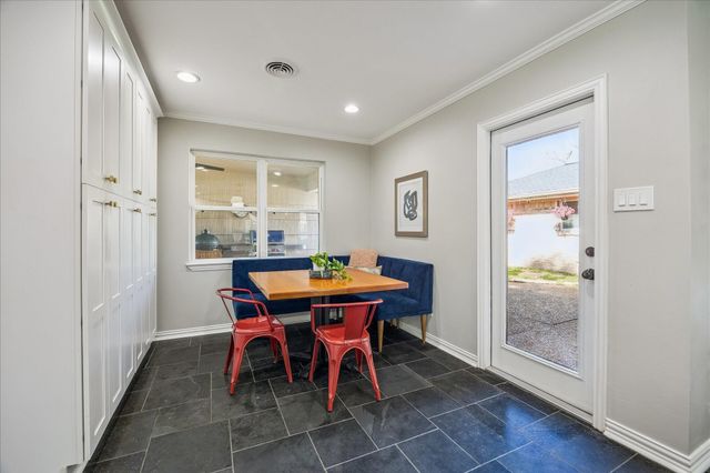 5918 Dumfries Drive, Houston, TX 77096