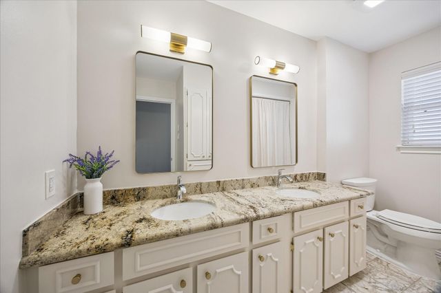 5918 Dumfries Drive, Houston, TX 77096