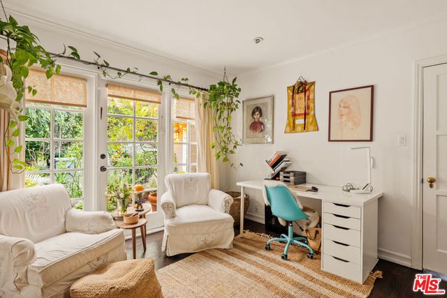 4009 Woodman, Sherman Oaks, CA 91423