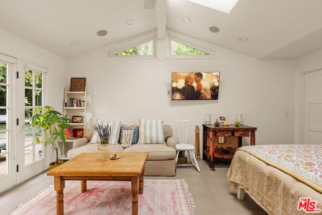 4009 Woodman, Sherman Oaks, CA 91423