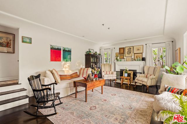 4009 Woodman, Sherman Oaks, CA 91423