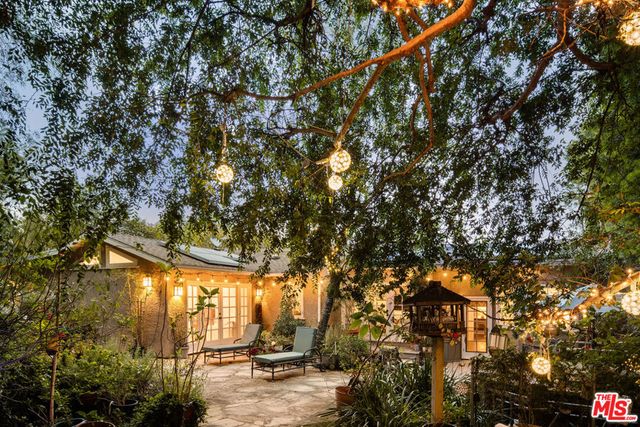 4009 Woodman, Sherman Oaks, CA 91423