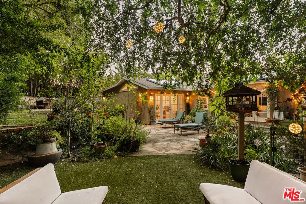 4009 Woodman, Sherman Oaks, CA 91423