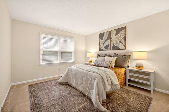 94 Greenwood Park, Pittsford, NY 14534