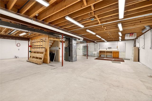 94 Greenwood Park, Pittsford, NY 14534