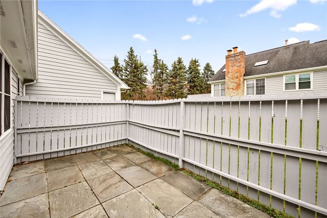 94 Greenwood Park, Pittsford, NY 14534