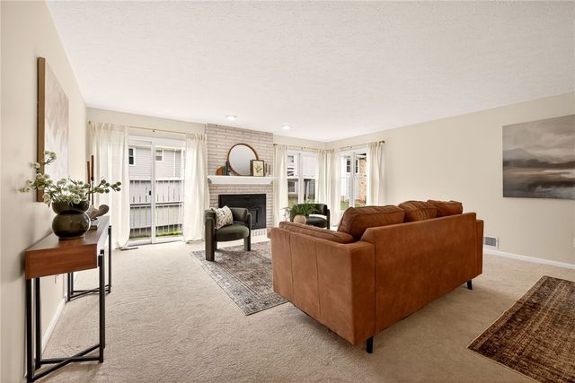 94 Greenwood Park, Pittsford, NY 14534