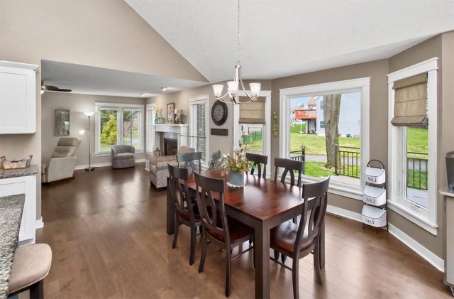 8011 Sheridan Drive, Urbandale, IA 50322