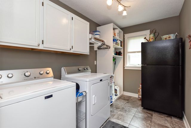 8011 Sheridan Drive, Urbandale, IA 50322