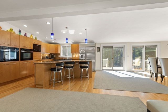 16 Leonard Rd, Sharon, MA 02067