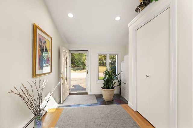 16 Leonard Rd, Sharon, MA 02067
