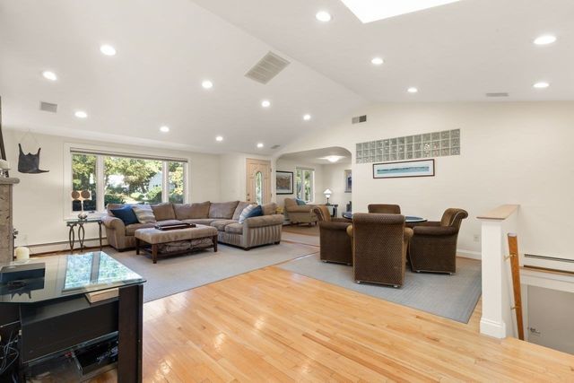 16 Leonard Rd, Sharon, MA 02067