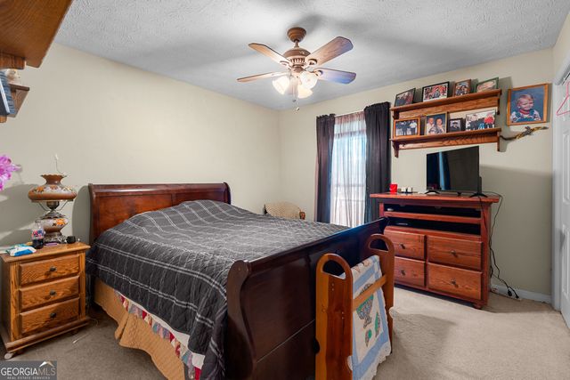 55 Manor Circle, Sharpsburg, GA 30277