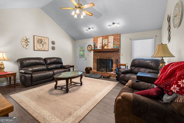 55 Manor Circle, Sharpsburg, GA 30277
