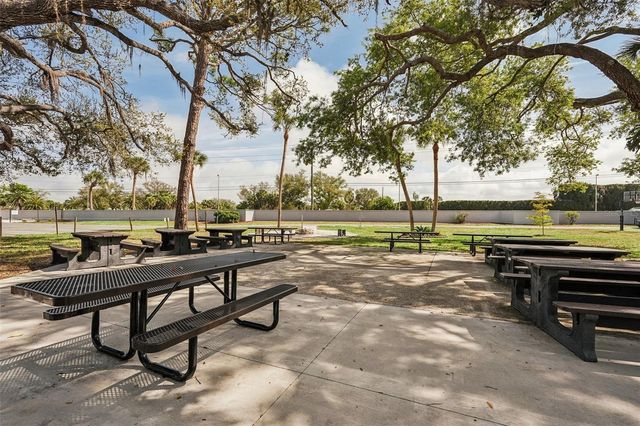 10 CORONADO DRIVE, Englewood, FL 34223