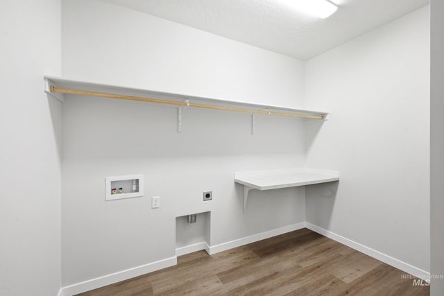 4963 S Bleachfield Ave, Meridian, ID 83642