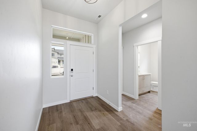 4963 S Bleachfield Ave, Meridian, ID 83642