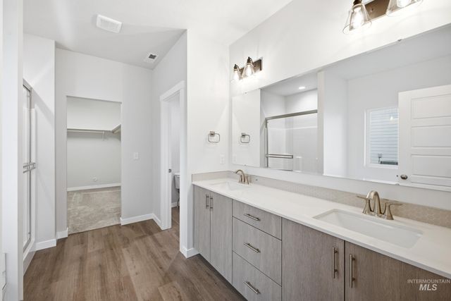 4963 S Bleachfield Ave, Meridian, ID 83642