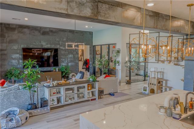 8310 West Camero Avenue, Las Vegas, NV 89113