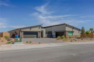 8310 West Camero Avenue, Las Vegas, NV 89113