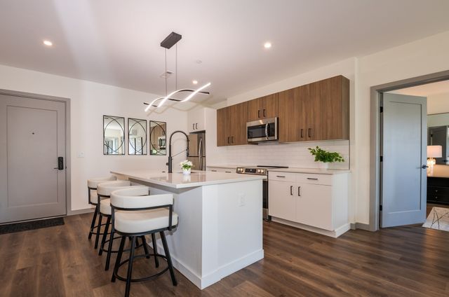 203 Lowell Street 317, Wilmington, MA 01887