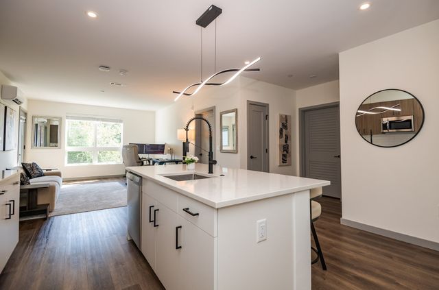 203 Lowell Street 317, Wilmington, MA 01887