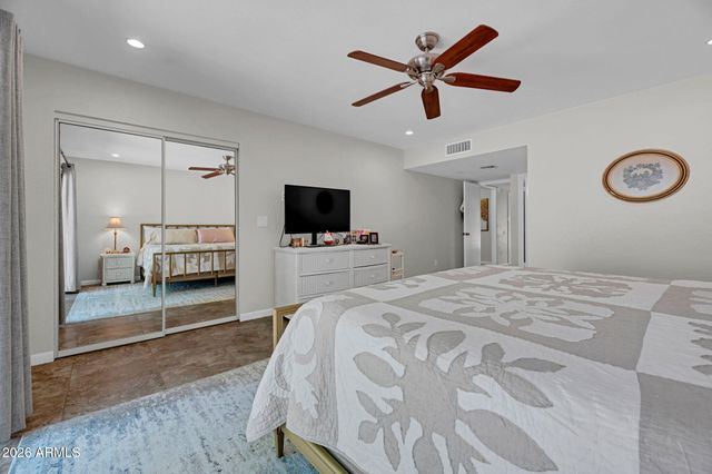 1110 E ORANGEWOOD Avenue, Phoenix, AZ 85020