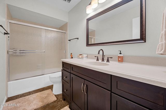 1110 E ORANGEWOOD Avenue, Phoenix, AZ 85020