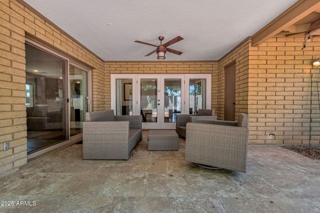 1110 E ORANGEWOOD Avenue, Phoenix, AZ 85020
