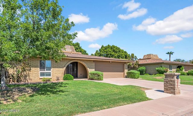 1110 E ORANGEWOOD Avenue, Phoenix, AZ 85020