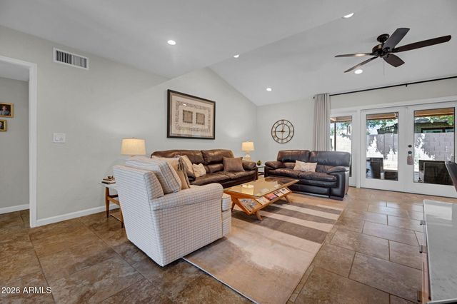 1110 E ORANGEWOOD Avenue, Phoenix, AZ 85020