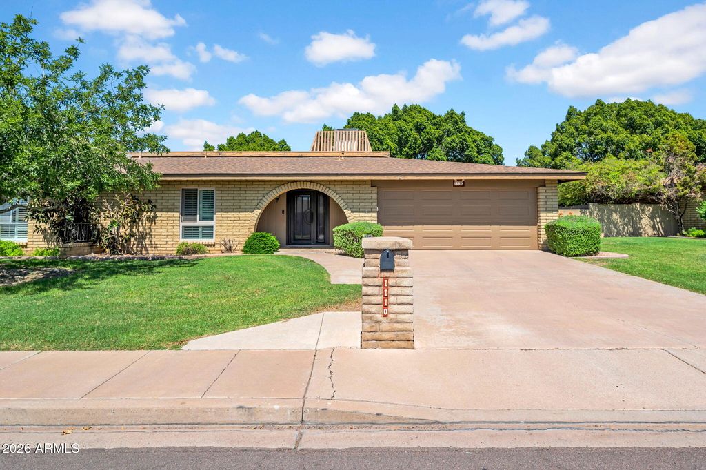 1110 E ORANGEWOOD Avenue, Phoenix, AZ 85020 — photo 2