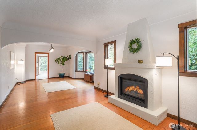 4010 Henderson Boulevard SE, Olympia, WA 98501