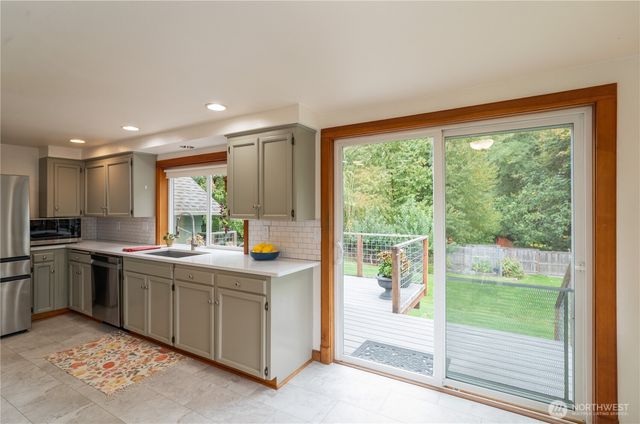 4010 Henderson Boulevard SE, Olympia, WA 98501