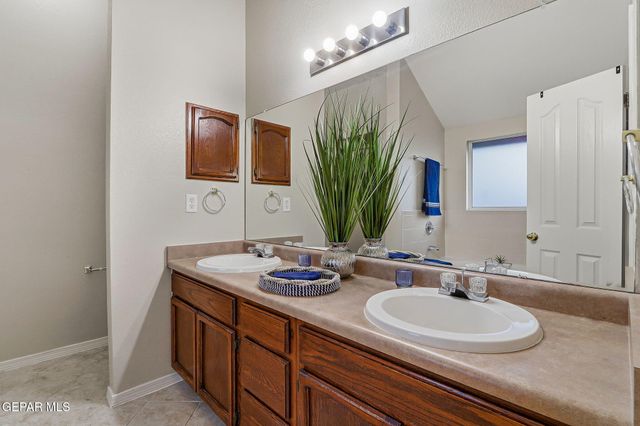 683 JUAN MUNOZ Court, El Paso, TX 79932