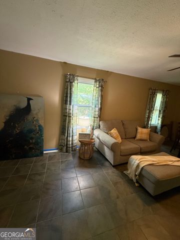 100 Walker Woods Drive, Carrollton, GA 30116