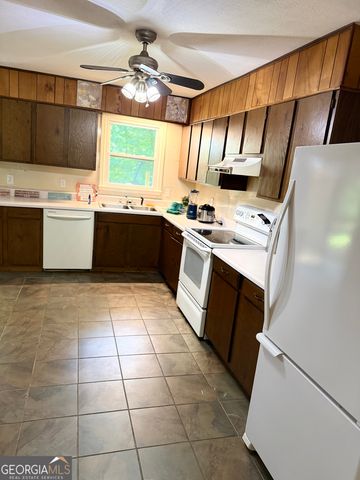 100 Walker Woods Drive, Carrollton, GA 30116