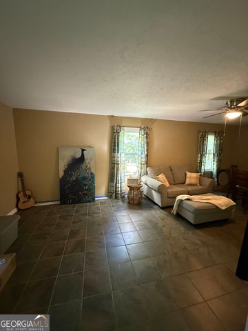 100 Walker Woods Drive, Carrollton, GA 30116
