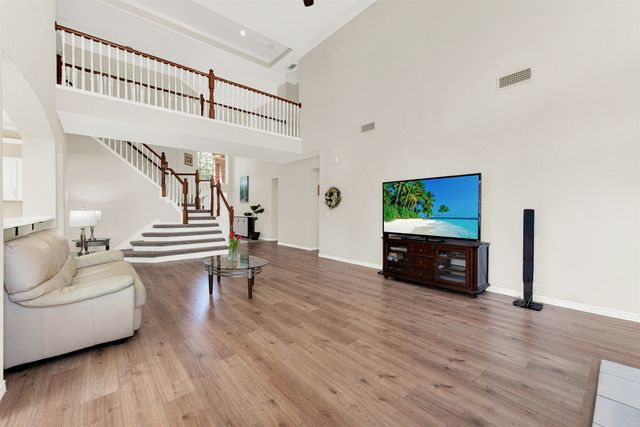 2712 WICKHAM Court, Plano, TX 75093