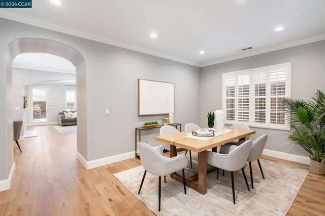 836 Griffon Court, Danville, CA 94506