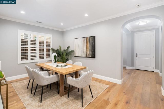 836 Griffon Court, Danville, CA 94506