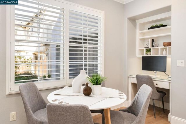 836 Griffon Court, Danville, CA 94506