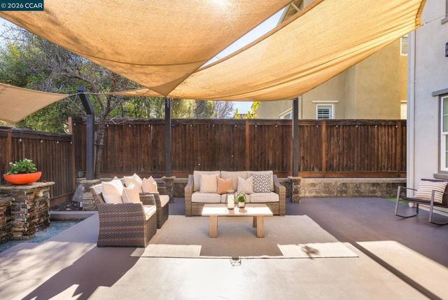 836 Griffon Court, Danville, CA 94506