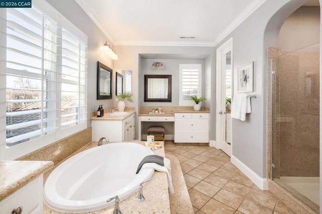 836 Griffon Court, Danville, CA 94506