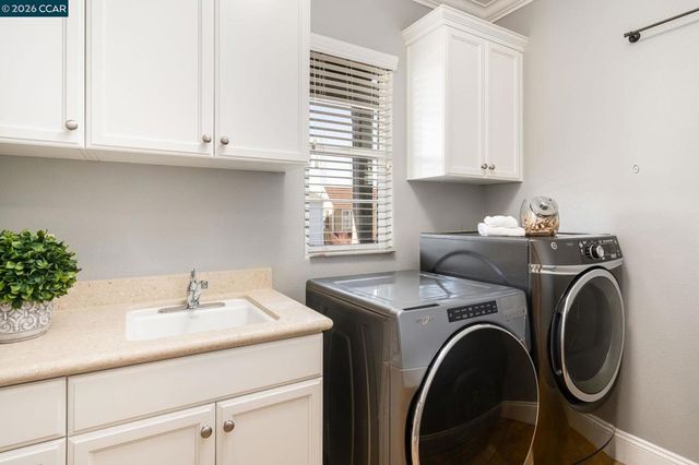 836 Griffon Court, Danville, CA 94506