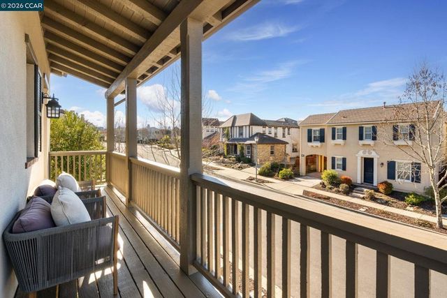 836 Griffon Court, Danville, CA 94506