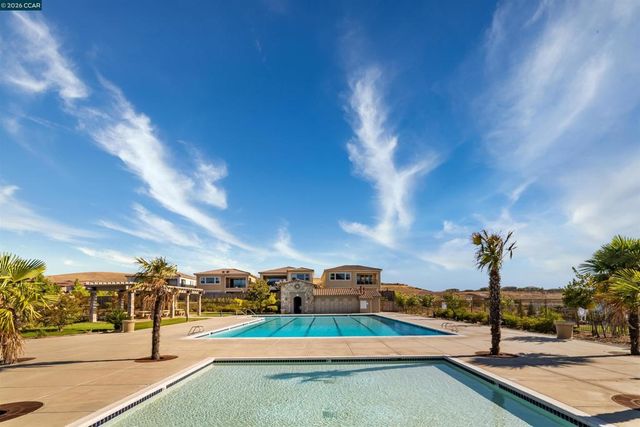 836 Griffon Court, Danville, CA 94506