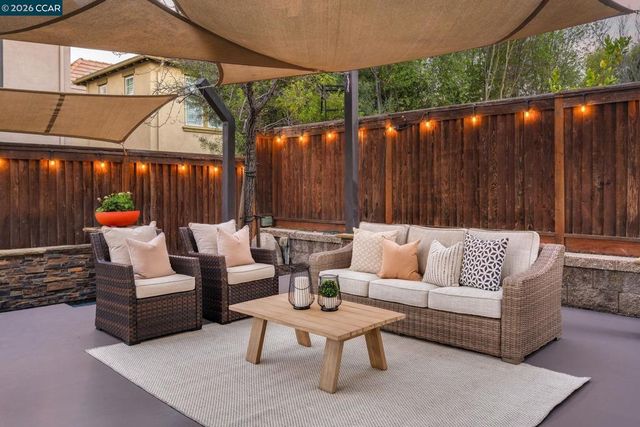 836 Griffon Court, Danville, CA 94506